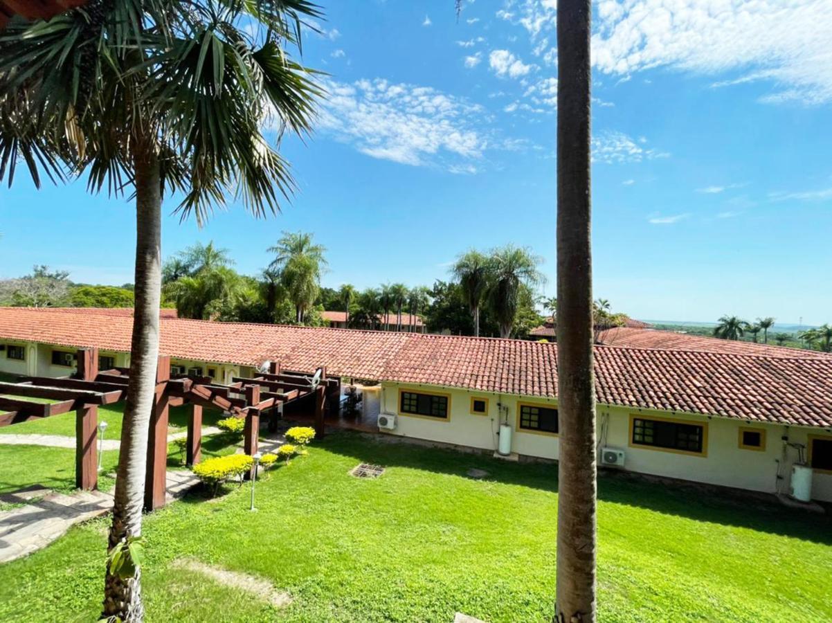 El Pantanal Hotel & Resort Puerto Quijarro  Экстерьер фото