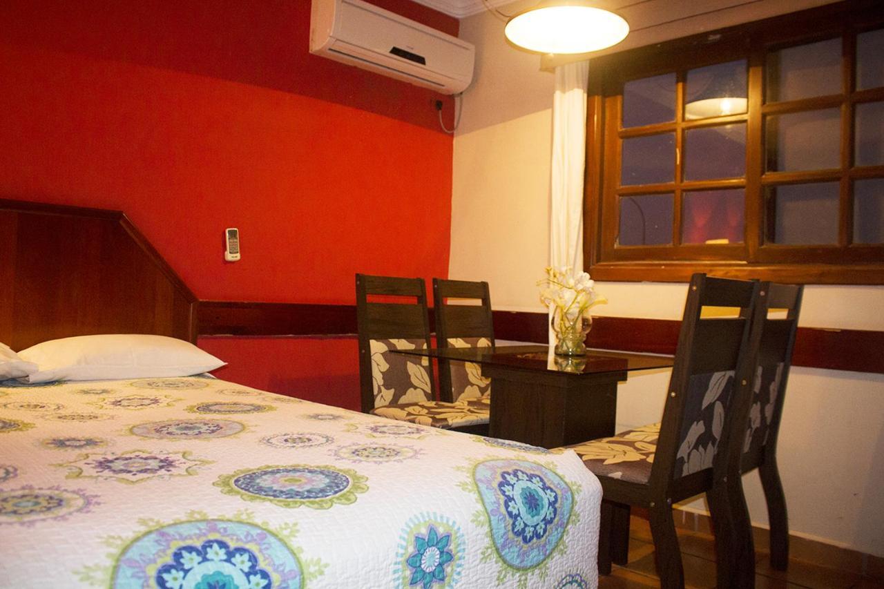 El Pantanal Hotel & Resort Puerto Quijarro  Экстерьер фото